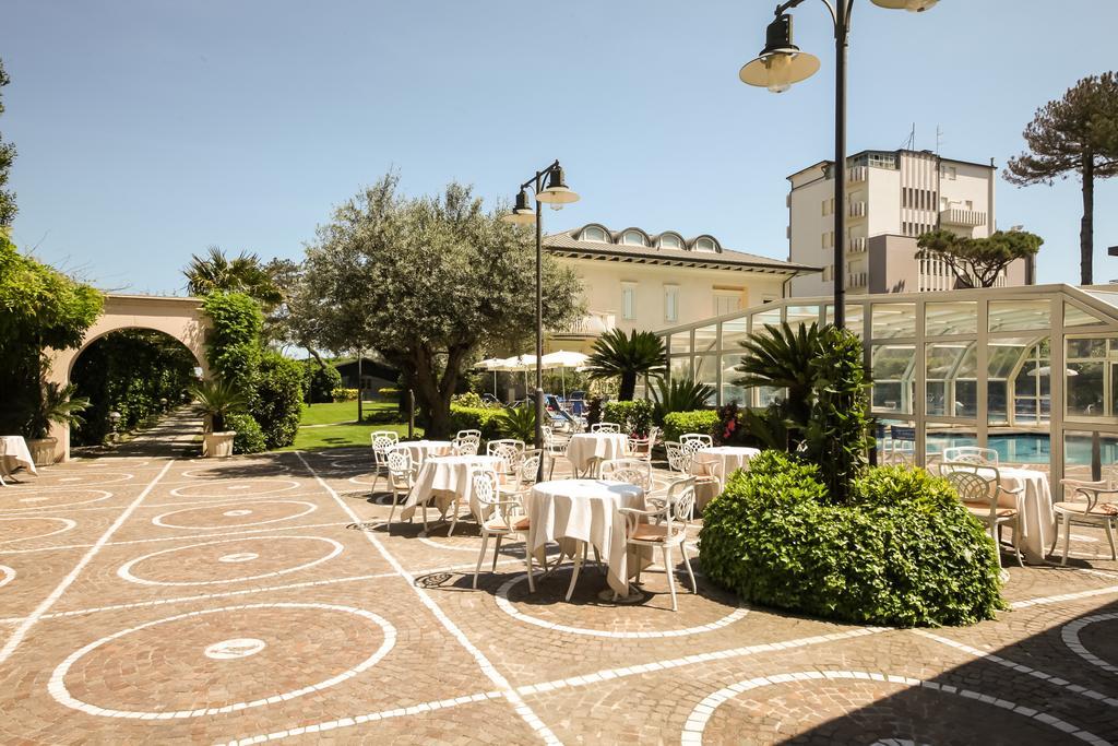 Hotel Aurelia Milano Marittima Zewnętrze zdjęcie