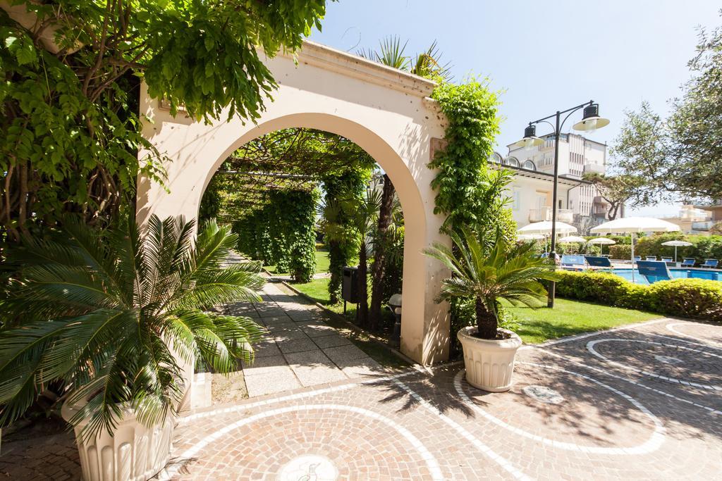 Hotel Aurelia Milano Marittima Zewnętrze zdjęcie